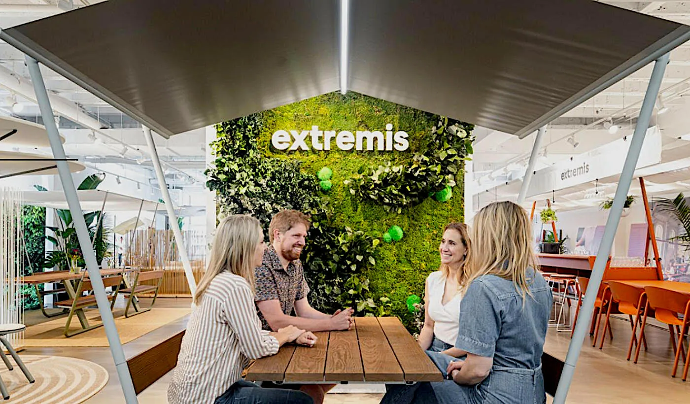 Outdoor furniture by Extremis