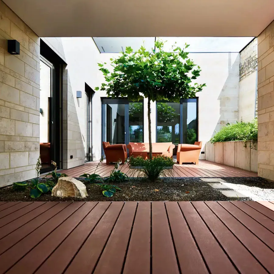 Patio deck by Naturinform