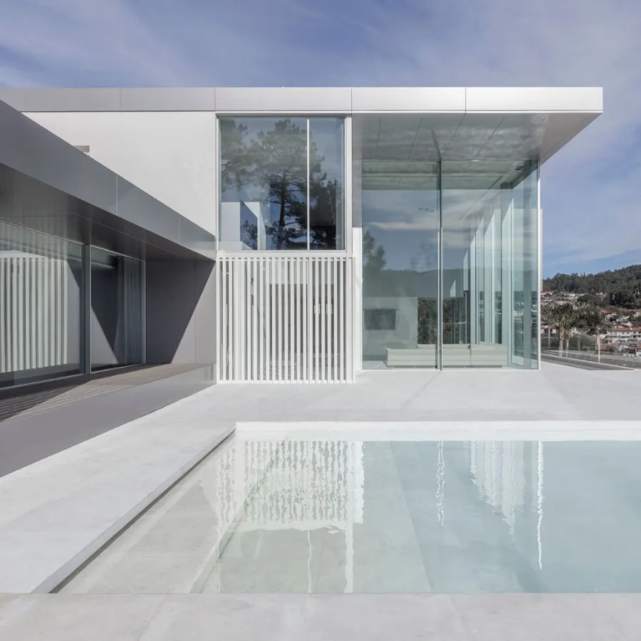 Otiima 13 Glass walls by Otiima