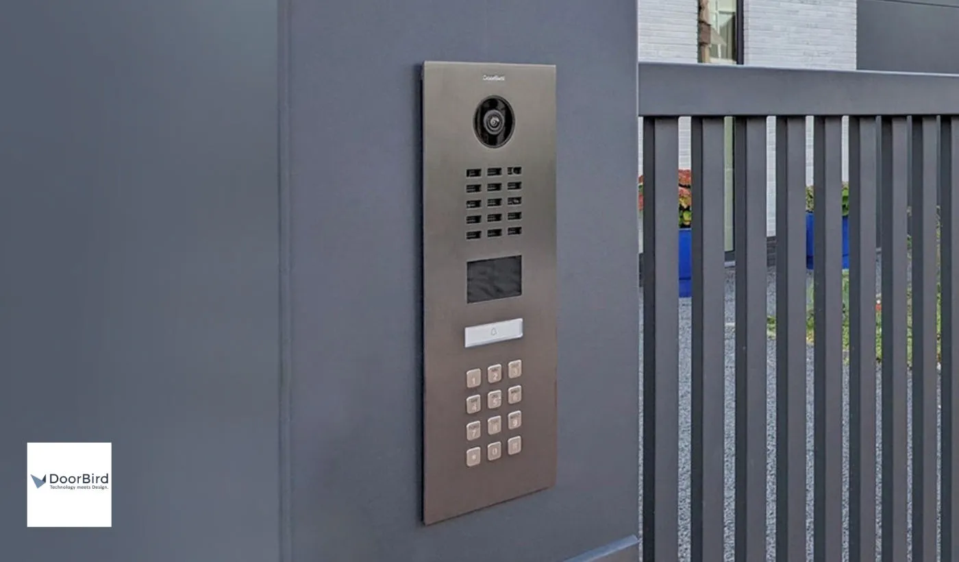 Smart Secure Door communication by Doorbird