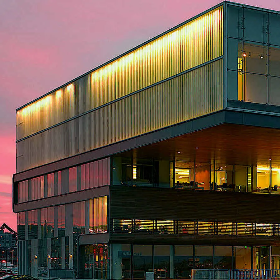 Glasfabrik Lamberts 15 LINIT U GLass for facade by Lamberts