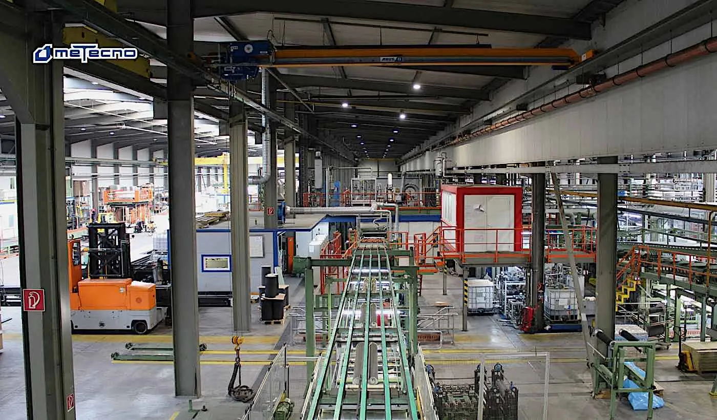 Insulated Sandwich Wall and Roofing Systems by Metecno