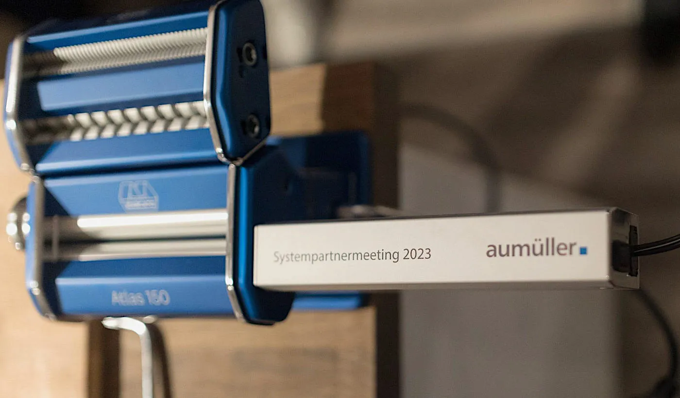 specialist for smoke and heat extraction systems Auueller
